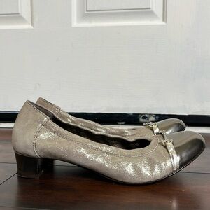 AGL Cap Toe Low Heel Pumps Metallic Elastic Slip On Women's size 39.5 Classic